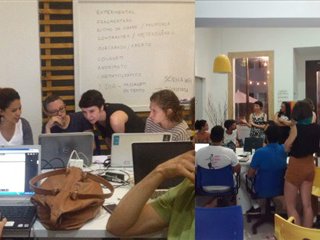 abeu-e-edufba-realizam-palestra-e-workshop-sobre-design-editorial-com-sucesso-em-salvador